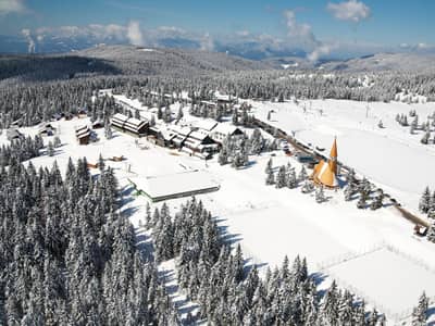 Turističko naselje Bungalovi Rogla * * *