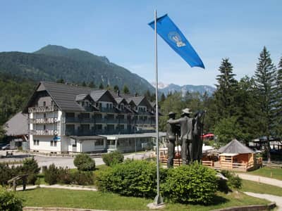Hotel Jezero