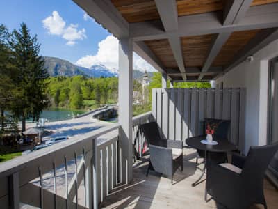 Hotel Jezero